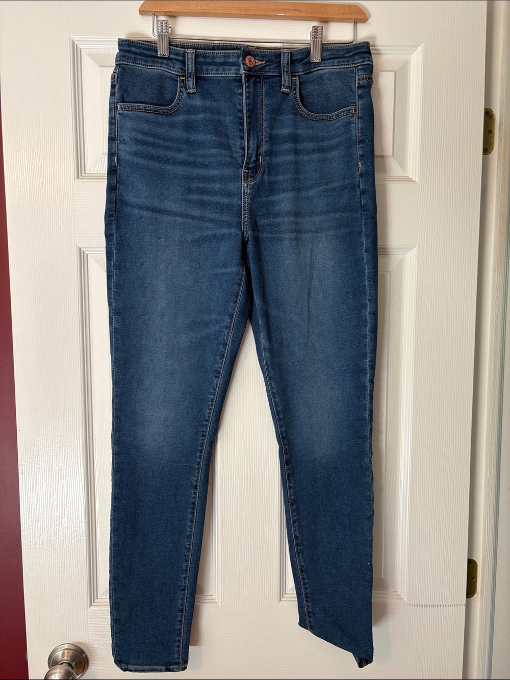 American Eagle Outfitters Dark Blue Skinny Jeans